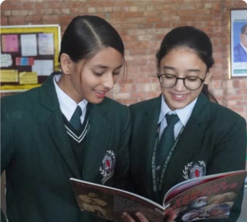 Delhi World Public School, Orai website homepage